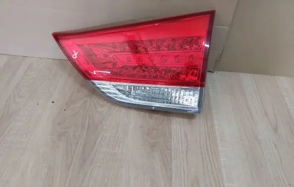 Toyota Sienna XL30 III Rear/tail lights