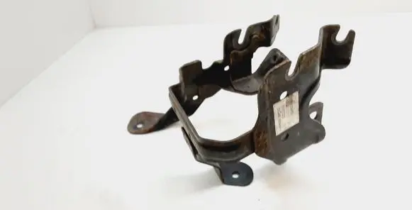 Volvo S60 Power steering pump mounting bracket 31317375