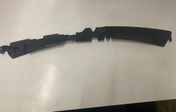 Volkswagen PASSAT B6 Radiator trim 3C0121330