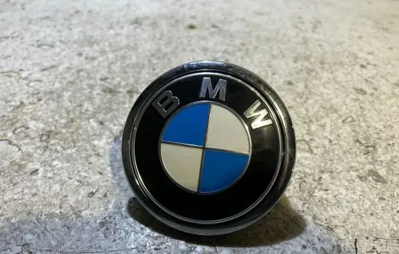BMW 6 F12 F13 Manufacturers badge/model letters 7273659