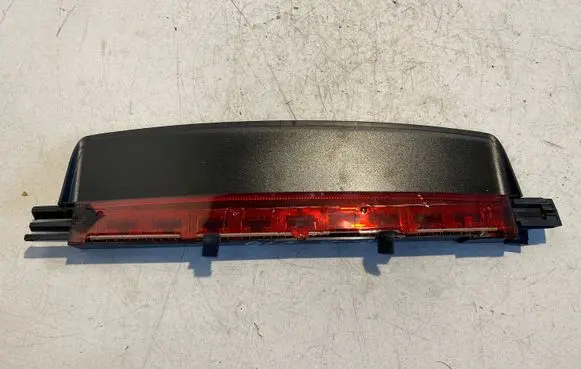 Audi A6 S6 C6 4F Third/center stoplight 4F5945097