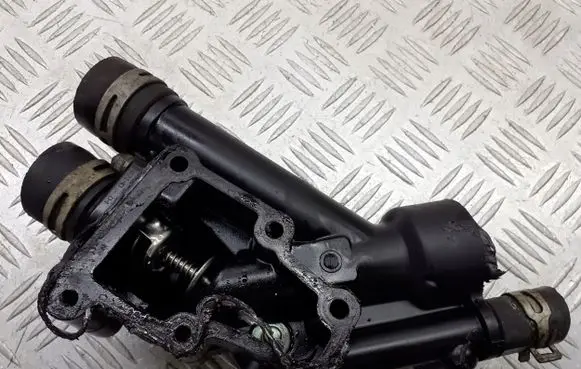 Citroen C5 Thermostat housing 9687927980