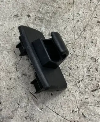 Mercedes-Benz GLE (W166 - C292) Sun visor clip/hook/bracket A16681000012