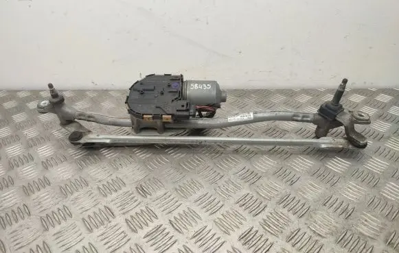 Audi A6 C7 Front wiper linkage and motor 4G1955023A