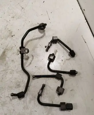 Mercedes-Benz B W245 Fuel injector supply line/pipe 