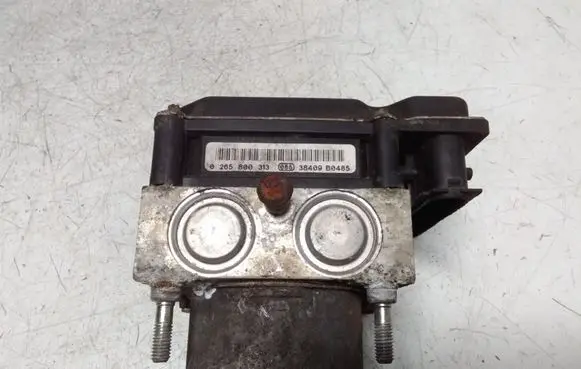 Toyota Avensis T250 ABS Pump 0265231324 4451005040 0265800313