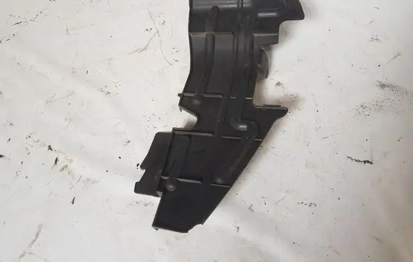 Toyota Avensis T250 Other engine bay part 5329405020