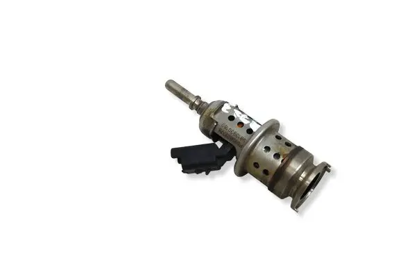Opel Combo E AdBlue injector 9813930180 P095B03778