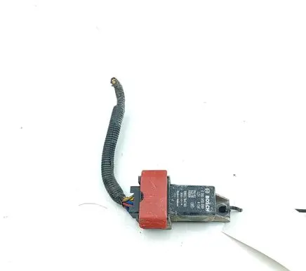 Isuzu D-Max Glow plug pre-heat relay 8981764740 0281003059