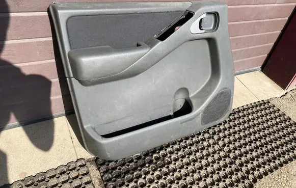 Nissan Pathfinder R51 Front door card panel trim 80901EB372 302100801QP 302100701Q1