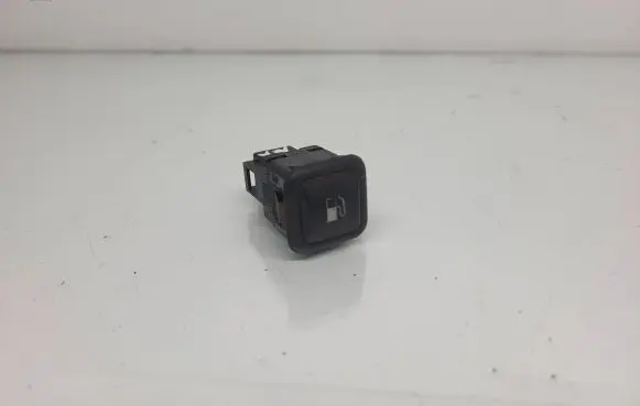 Volkswagen PASSAT B5 Fuel tank opening switch 03000313