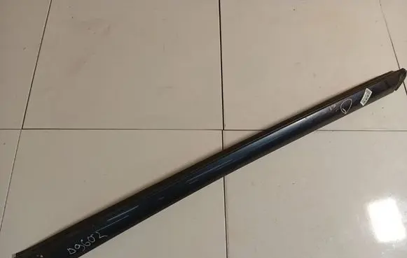 Citroen C4 I Picasso Windshield trim 9654505477