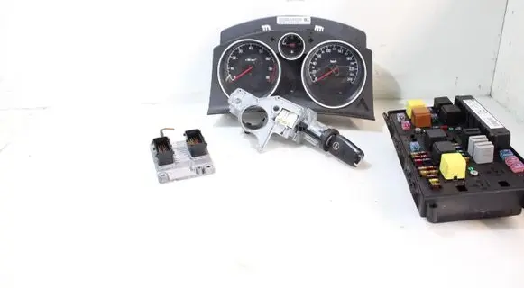 Opel Astra H Engine control unit/module ECU 