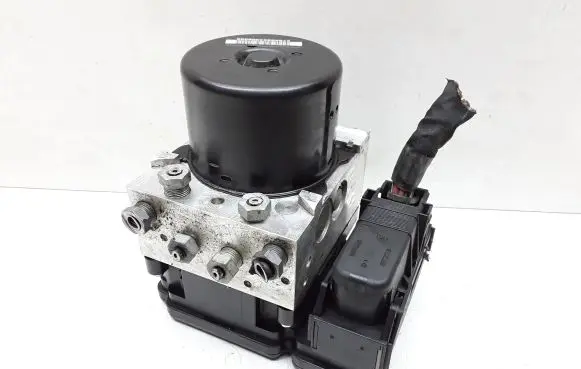 Volvo S60 ABS Pump P31423348