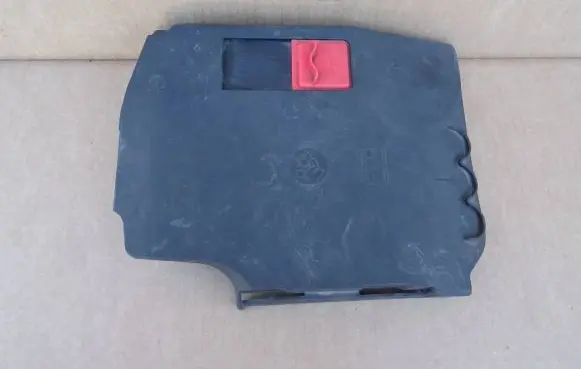 Mercedes-Benz GLA H247 Other engine bay part A2475400025 A2475411500