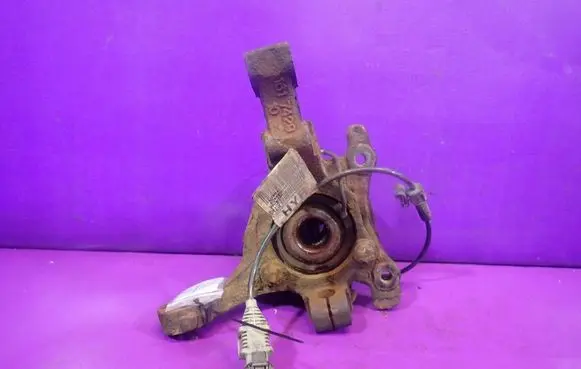 Opel Astra H Front wheel hub spindle knuckle