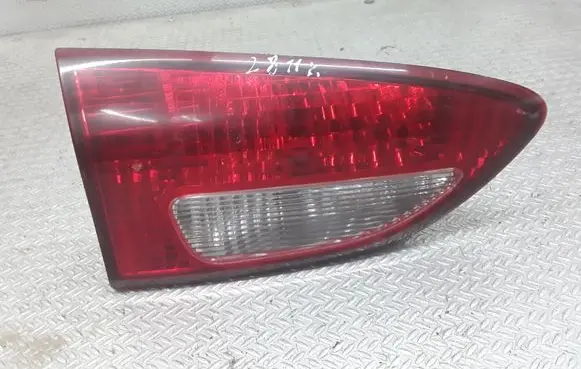 Subaru B9 Tribeca Tailgate rear/tail lights