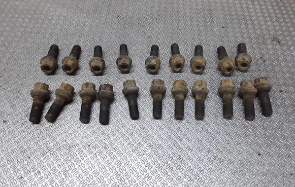 Nuts/bolts