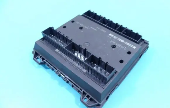 Seat Ibiza III (6L) Central body control module 6Q1937049C IMPRK1329812