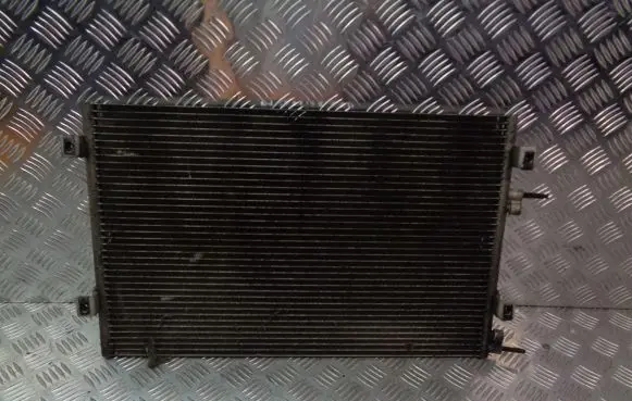 Chrysler PT Cruiser A/C cooling radiator (condenser)