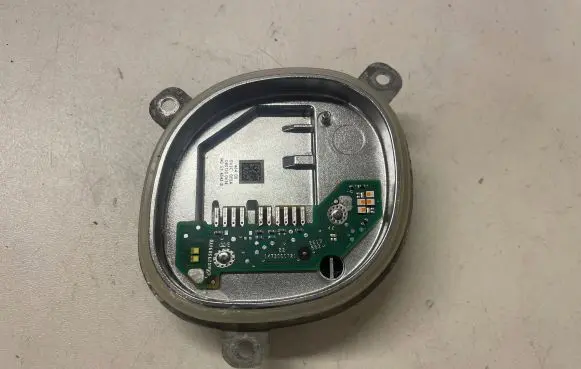 BMW 3 G20 G21 LED ballast control module 1473000721
