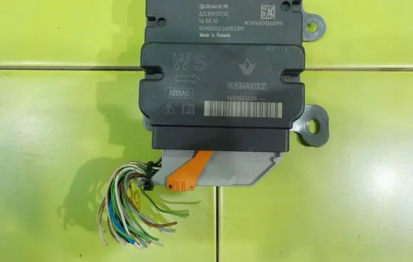 Dacia Sandero II Airbag control unit/module 985102122R