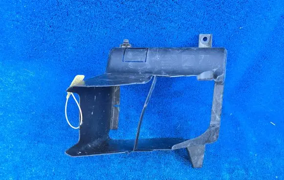 BMW 5 F10 F11 Intercooler air guide/duct channel 7200789