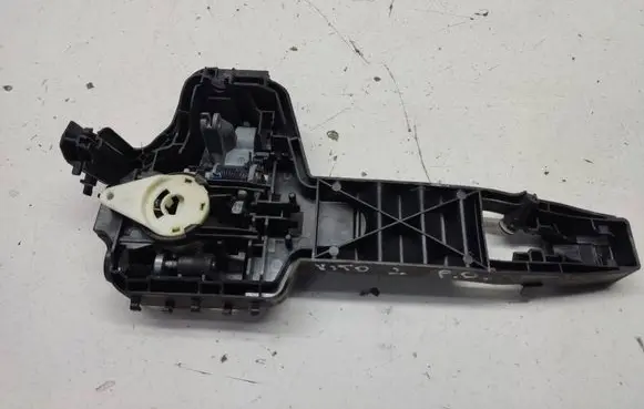 Mercedes-Benz Vito Viano W447 Front door exterior handle/bracket A4477600134 01150020005 182153006