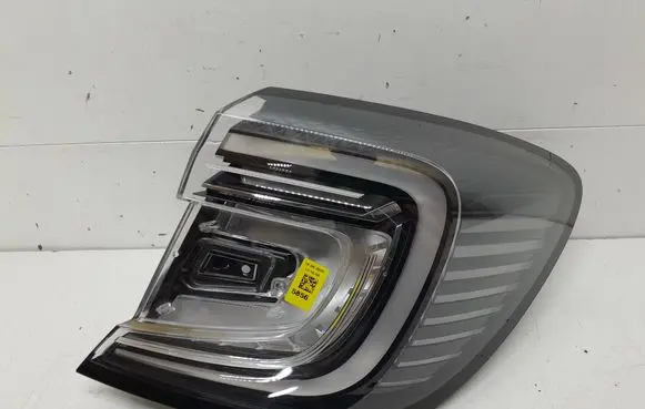 Renault Captur II Rear/tail lights 265504880R