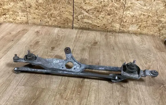 Opel Insignia A Front wiper linkage 