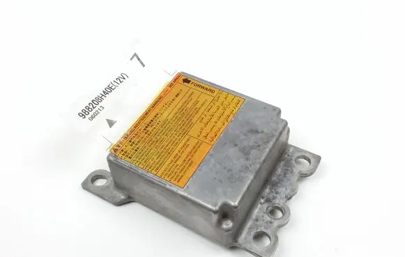 Nissan X-Trail T30 Airbag control unit/module 988208H40E