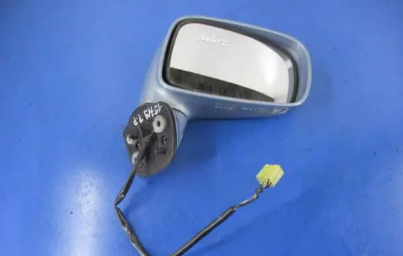Suzuki Liana Front door electric wing mirror