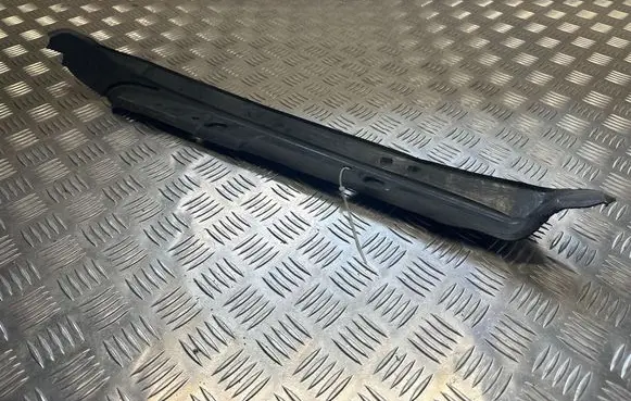 Audi A4 S4 B8 8K Fender end trim 8K081112a