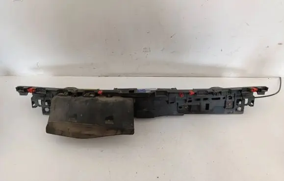 Top upper radiator support slam panel