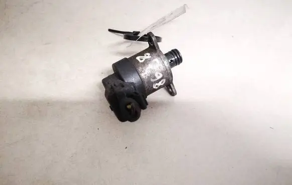 Ford Focus Fuel pressure sensor 0928400607 6560140492