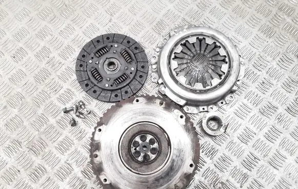 Chevrolet Aveo Clutch set kit NPS121819 121819