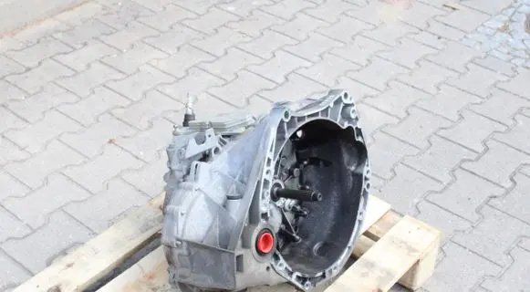 Nissan Qashqai+2 Manual 6 speed gearbox 32010JD200 7701700558 JG70