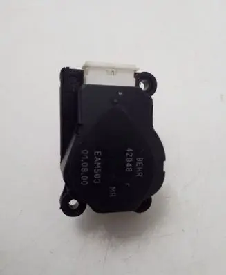 Volvo S80 Air flap motor/actuator BEHR42948