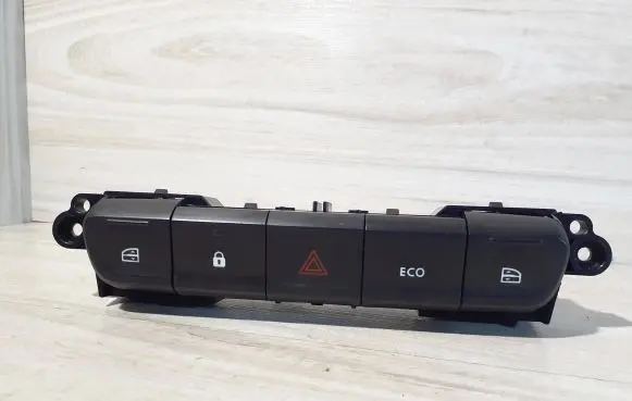 Dacia Spring Electric window control switch 8AQ3252907063R 1612210585C