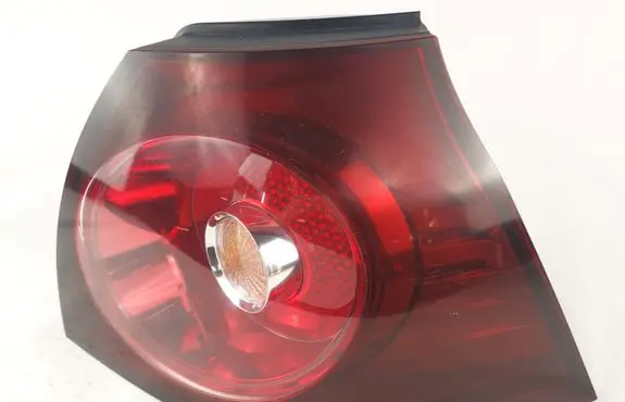 Volkswagen Golf V Rear/tail lights 4VFX13404AA