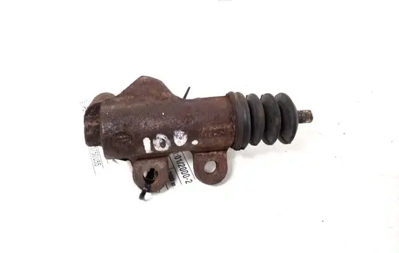 Clutch slave cylinder