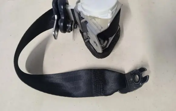 Ford Fiesta Rear seatbelt 8V51A611B68