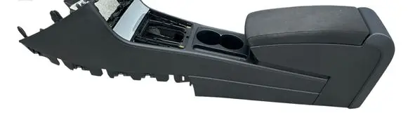 Volkswagen PASSAT B7 Center console