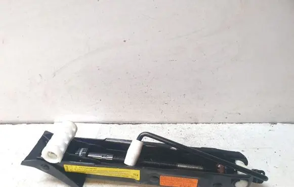 Audi A7 S7 4G Lift Jack 4G0011031F