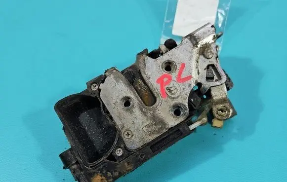 Front door lock