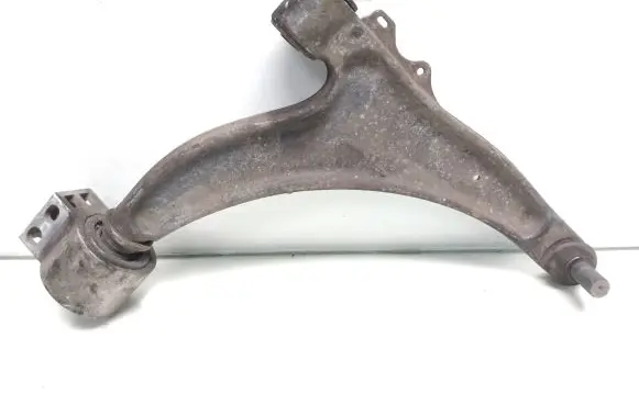 Opel Insignia A Front lower control arm/wishbone 0131221