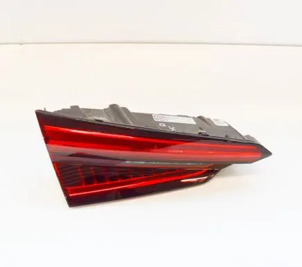 Audi A5 Tailgate rear/tail lights 8W6945093C