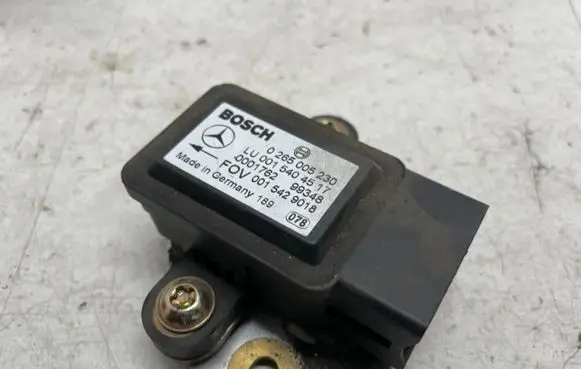 Mercedes-Benz E W211 ESP (stability system) control unit 0265005230 0015404517