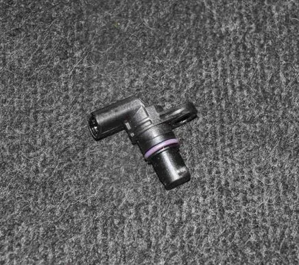 Audi A5 Crankshaft position sensor 04C907601
