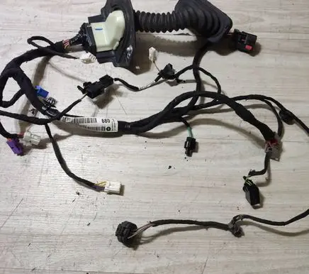 Jeep Grand Cherokee Rear door wiring loom P68251722AB